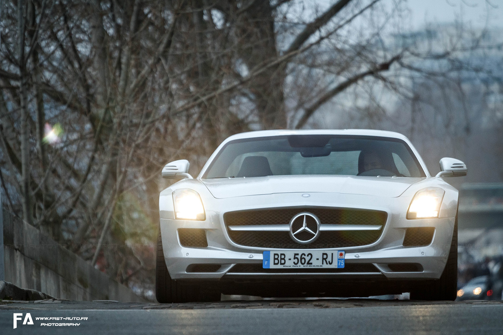 Mercedes SLS - Traversee de Paris 2014.jpg