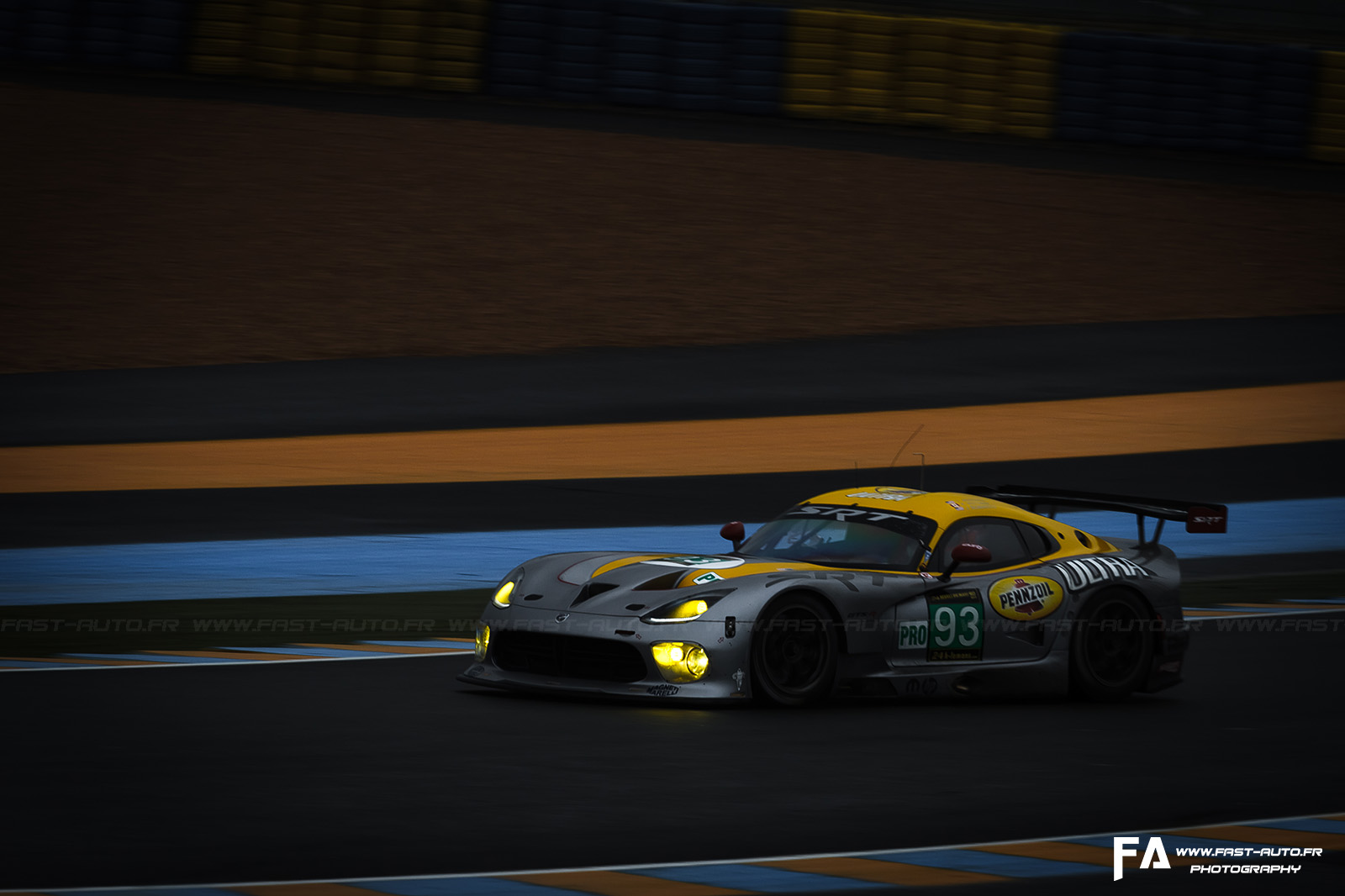 SRT Viper GTS-R - 24 heures du Mans 2013 - Verfications, Test (3).jpg