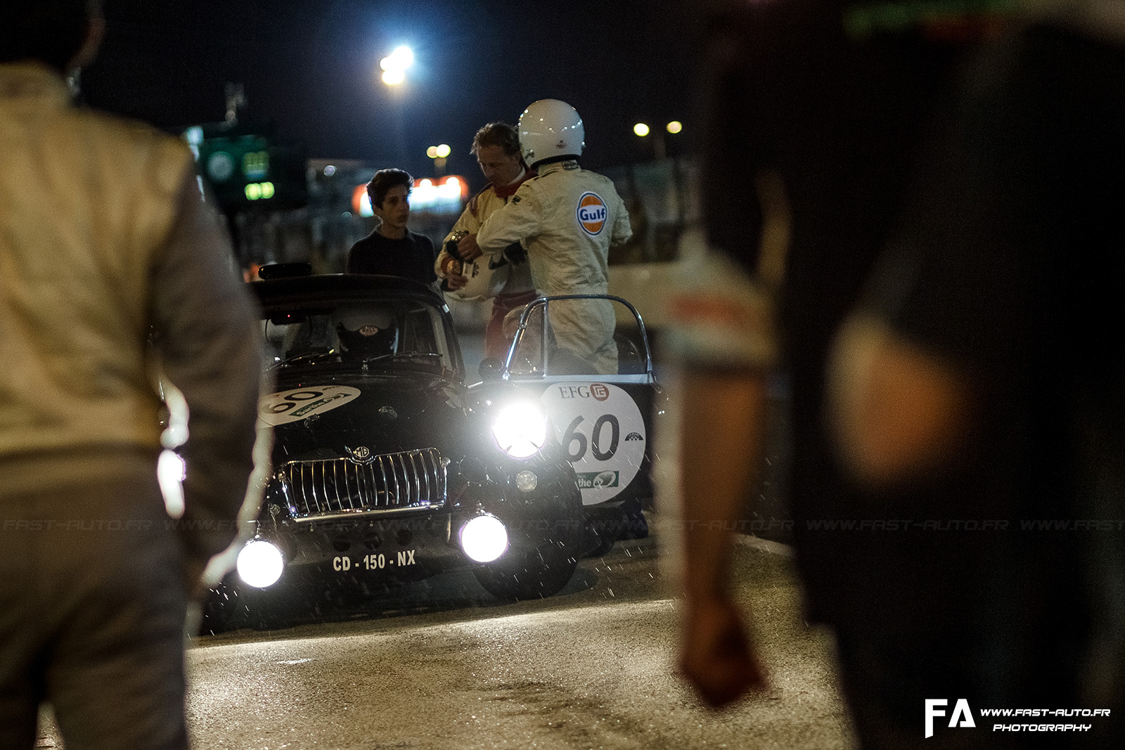 4-le-mans-classic-nuit-night-MG-A-coupe.jpg