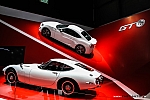 Toyota 2000 GT and GT 86.jpg